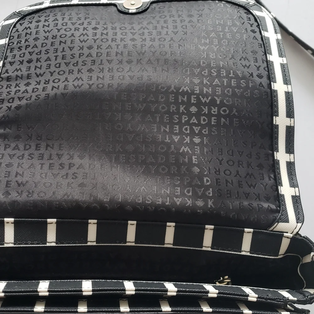 Kate Spade NWOT Saffiano Leather Crossbody Flap Bag NEVER USED.